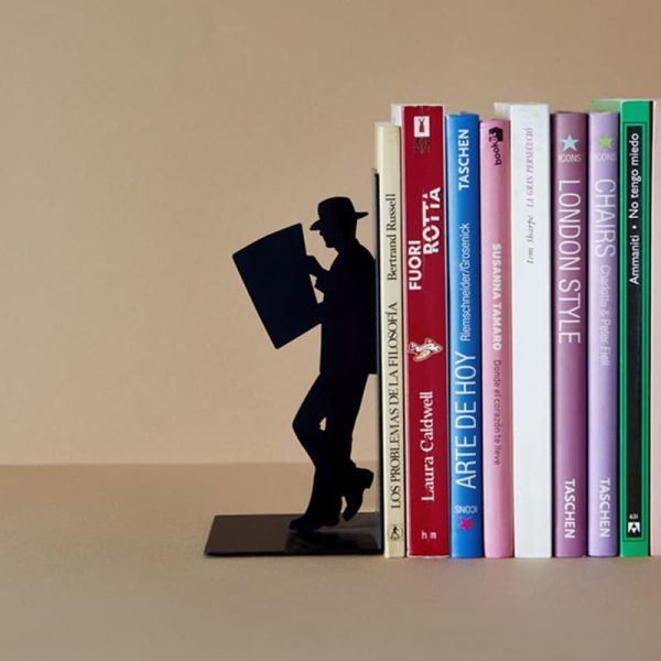 Ограничител за книги"Мъж с вестник"