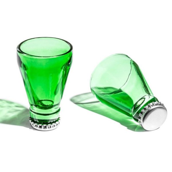 Чаши за шот Гърло на бутилка за бира от зелено стъкло с капачка.