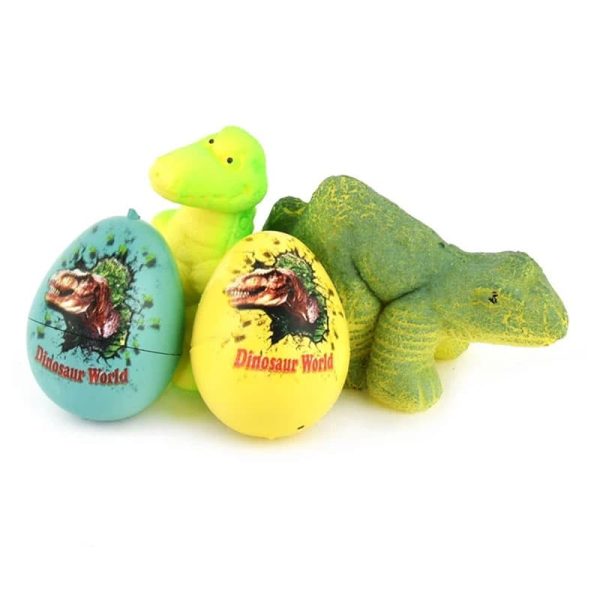 Яйце "раждащо" динозавър като постои във вода.