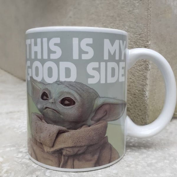 Керамична чаша с Baby Yoda и шеговит надпис- This is my good side.