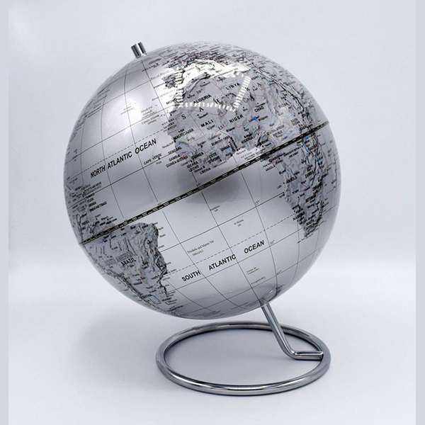 Настолен глобус метален