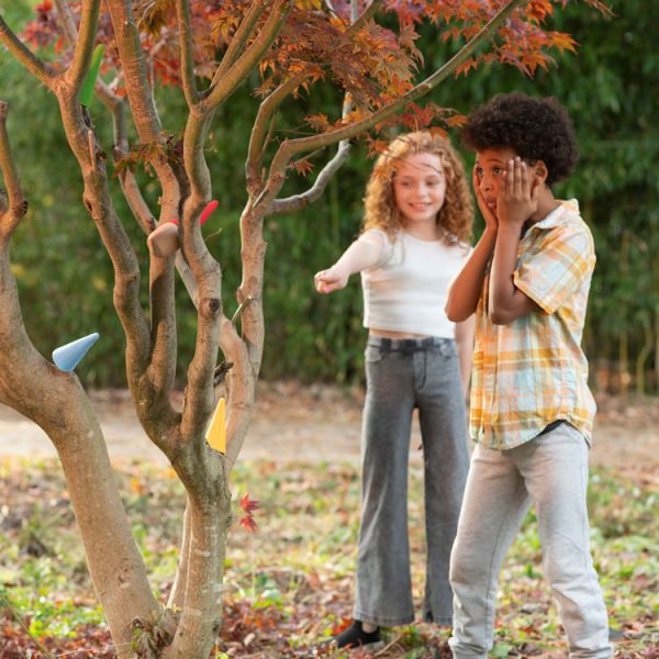 Huckleberry Игра на криеница с конуси