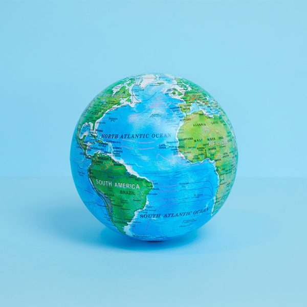 Въртящ се глобус Земя