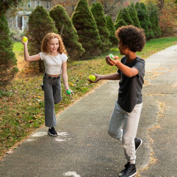 Комплект многократни топки с вода за лятна битка Huckleberry