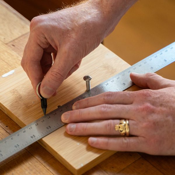 Ключодържател с молив и отвертка