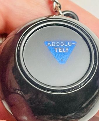 Ключодържател Магическа топка за решения